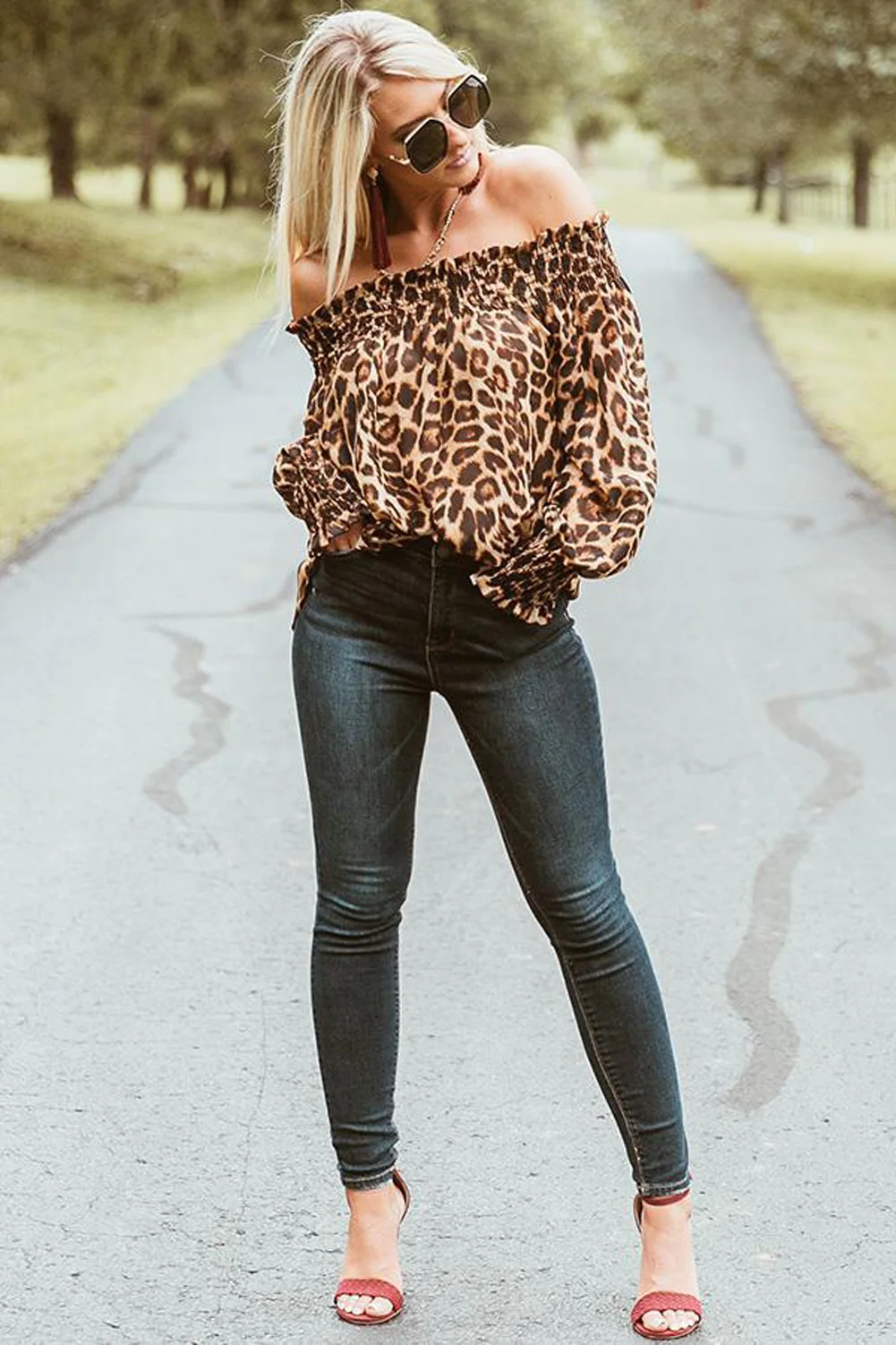 Пикантные стильные женские леопардовые рубашки с оголенными плечами, свободные топы с принтом, пуловеры, шикарная женская блузка, стильная женская блуза, одежда