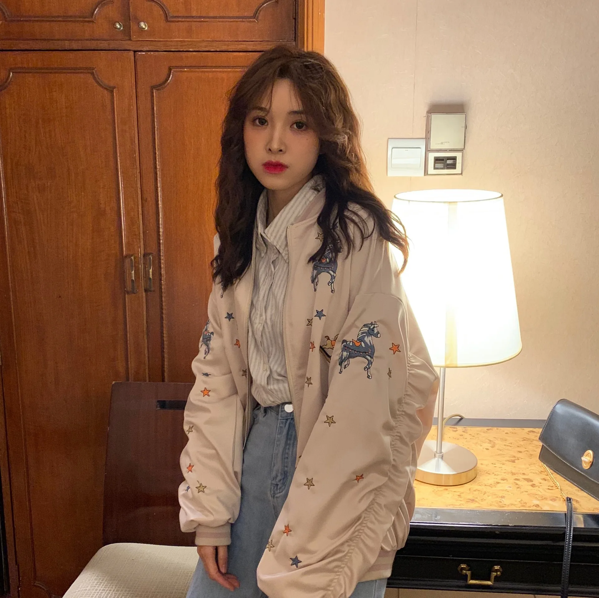 

Figure Photo 2019 Korean-style Loose-Fit Embroidered Baseball Uniform Short Coat Women's BF Harajuku Wind Pilots Jacket Fashion