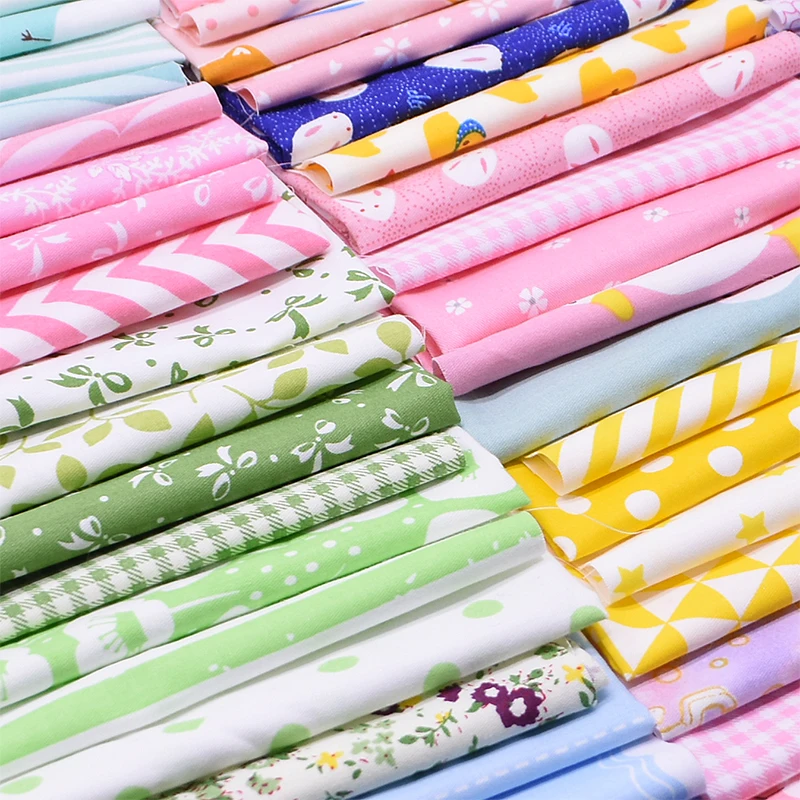 20cmx25cm and 25cmx25cm Cotton Fabric Printed Cloth Sewing Quilting Fabrics for Patchwork Needlework DIY Handmade Material 20cmx25cm and 25cmx25cm Cotton Fabric Printed Cloth Sewing Quilting Fabrics for Patchwork Needlework DIY Handmade Material