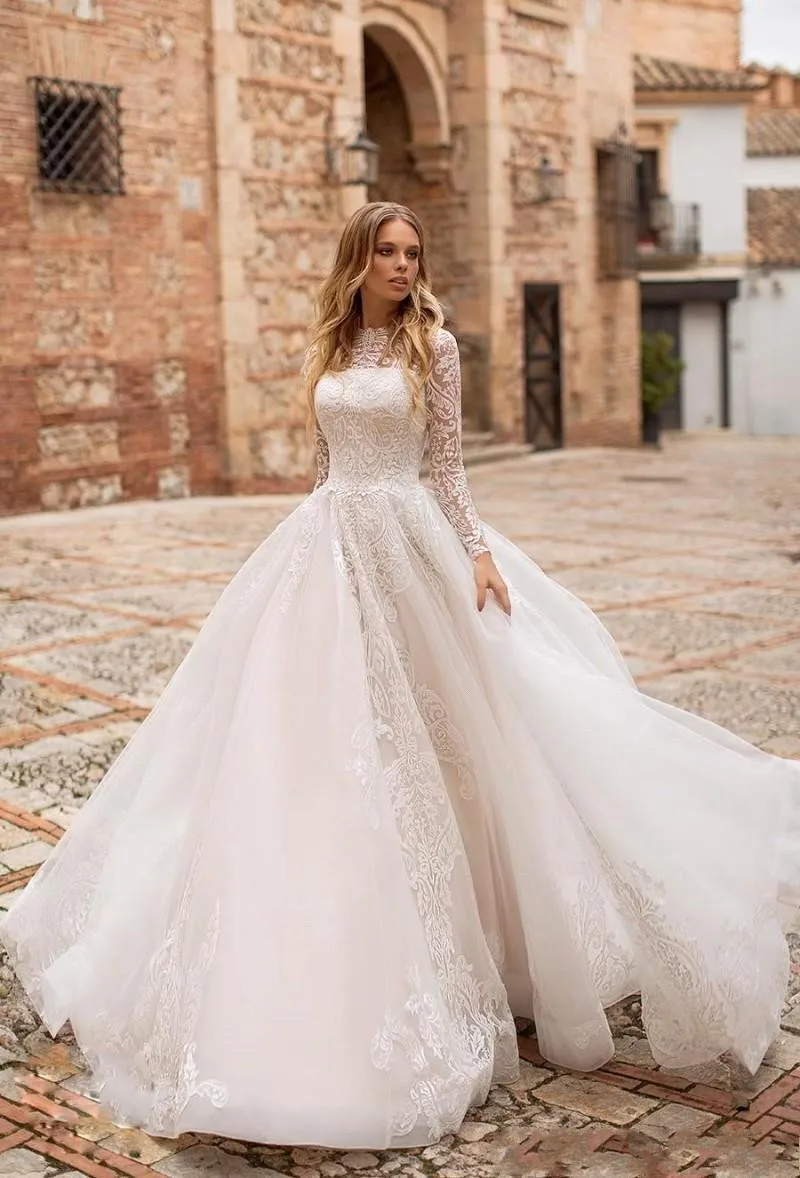 long sleeve dress with train