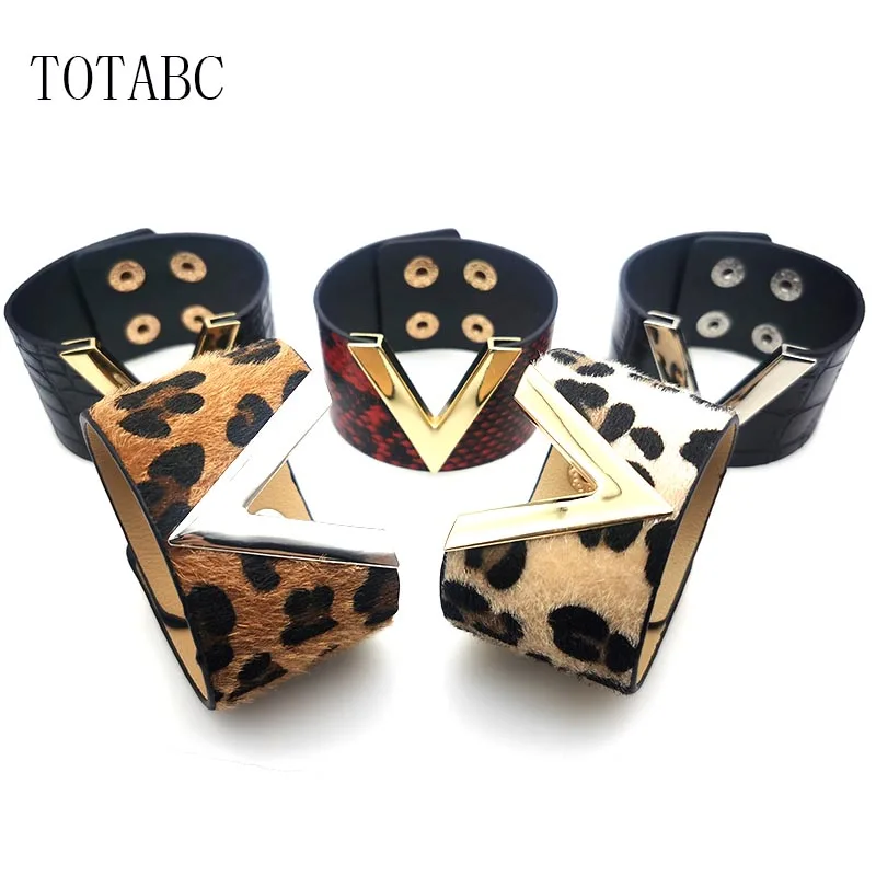 Europe Crack Leather Bracelet For Women Femme All-Match OL V Word Wide Punk Style Soft Jewellery Cool Wholesale