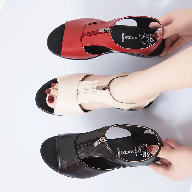 

2019 Sandals Women's Summer New Style Fashion Semi-high Heeled Slanted Heel Versatile Women's Soft-Sole Anti-slip Middle-aged Mo