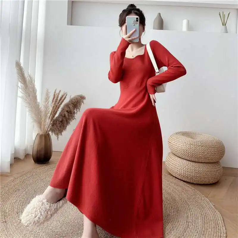 Sexy square-collar low-cut dress 2020 Autumn fashion new long-sleeved slimming body slimming retro knee-length A-line dress tren