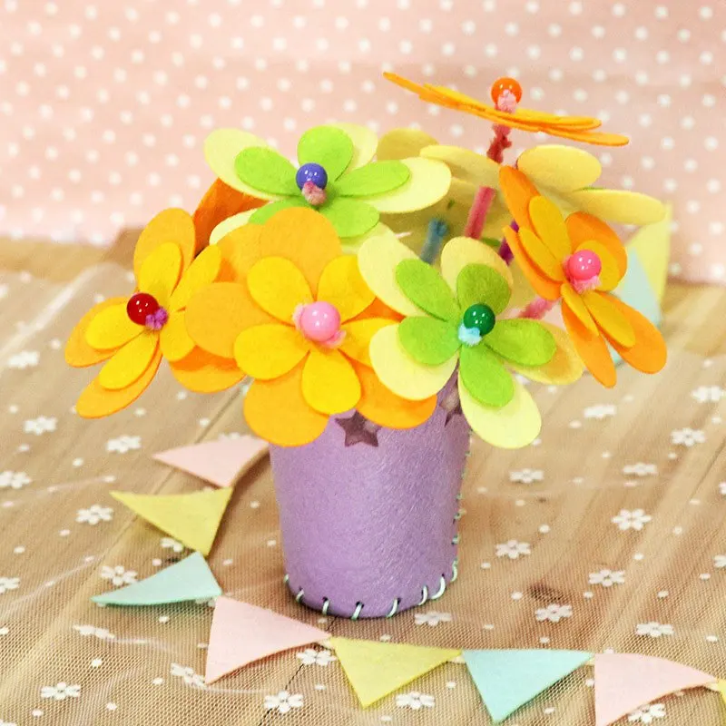 Designs Fake Bouquet Felt Applique Ornament Kit Non-woven Felt DIY Material Package Simple DIY Exercise For Girls& Children - Цвет: sun flower