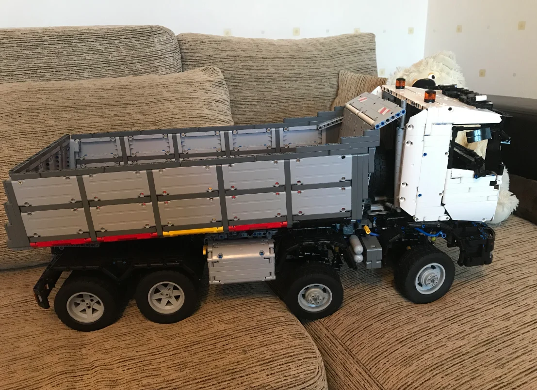 Technic MOC 5287 Dump Truck 8x8 Designed By Lucioswitch81