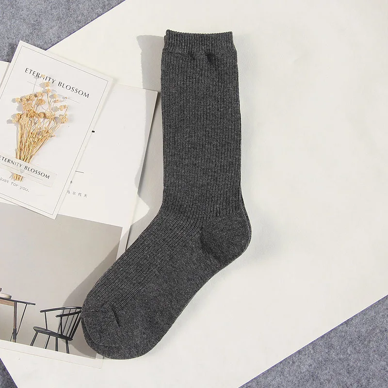 深灰