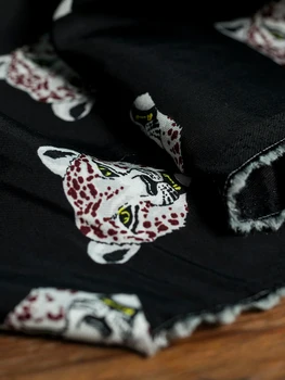 

Wild Leopard Head Vegetation Fiber Tencel Fabric Thick Animal Has a Head like a Printed Apparel Fabrics hollandais wax