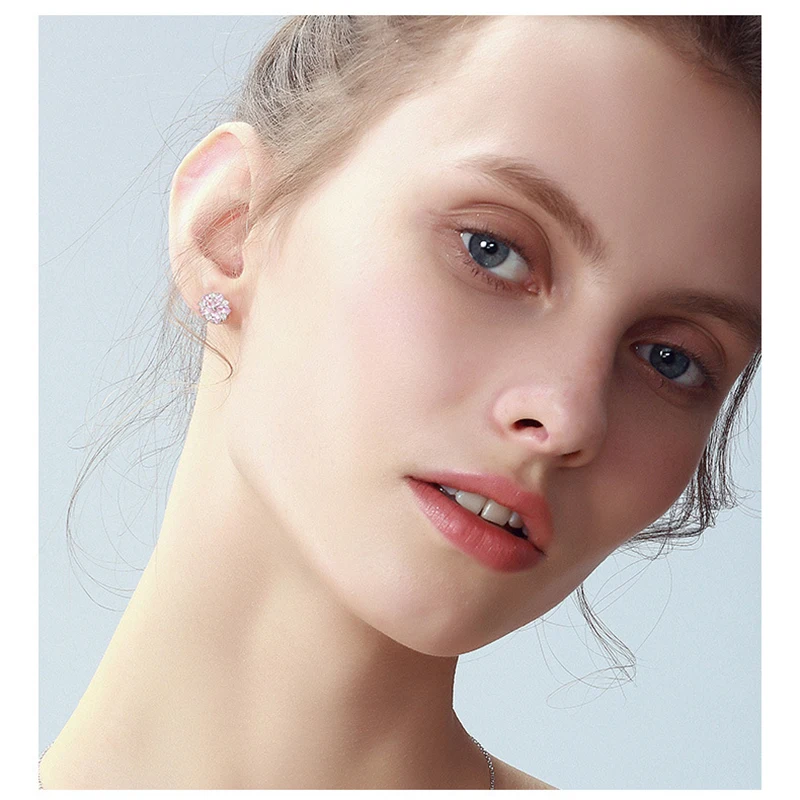 8747457981_897938250