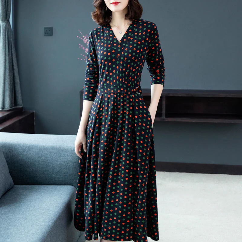 

Women Plus Size Dress 2019 New Vintage Wave point Printed Women Party Dresses Spring Autumn Deep V-neck Sexy Long Dress