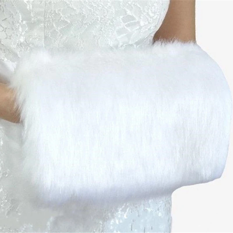 Faux Fur Winter Hand Muff Ivory White Color Cheap Warm Bridal Hand warmers Wedding Gloves High Quality