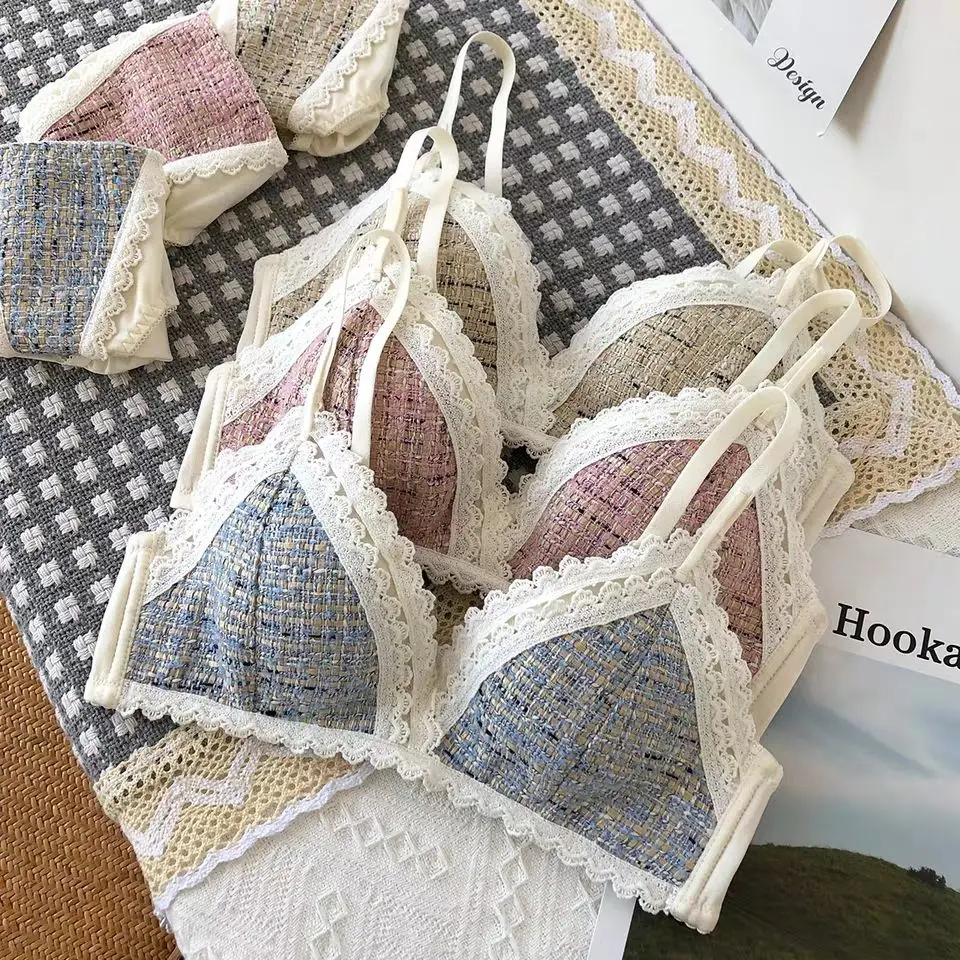 

Japanese Student Young Girls Sexy Lingerie for Small Chest Wire Free Ultra Thin Bra and Panty Set Underwear Sweet Bras Briefs