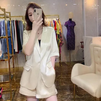

Korean version of the new v-neck mid-sleeve loose suit jacket top summer high waist thin straight wide leg shorts women suit