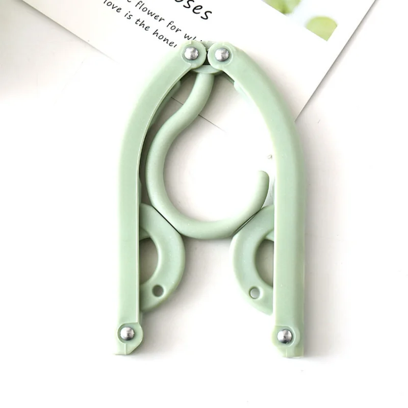 5 Pcs  Outdoor Plastic Drying Rack Plastic Coat Hanger Home and Travel Use Foldable Multi-functional Hangers for Clothes