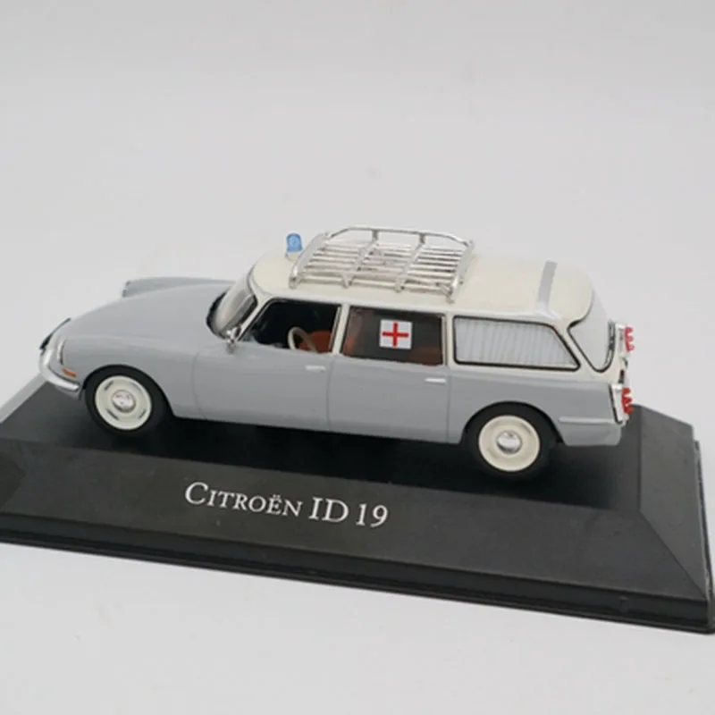 1:43 ID19 Diecast Alloy Ambulance Car Model Simulation Retro Classic Metal Vehicle Model Toys Collection Artwork for Fans of Car
