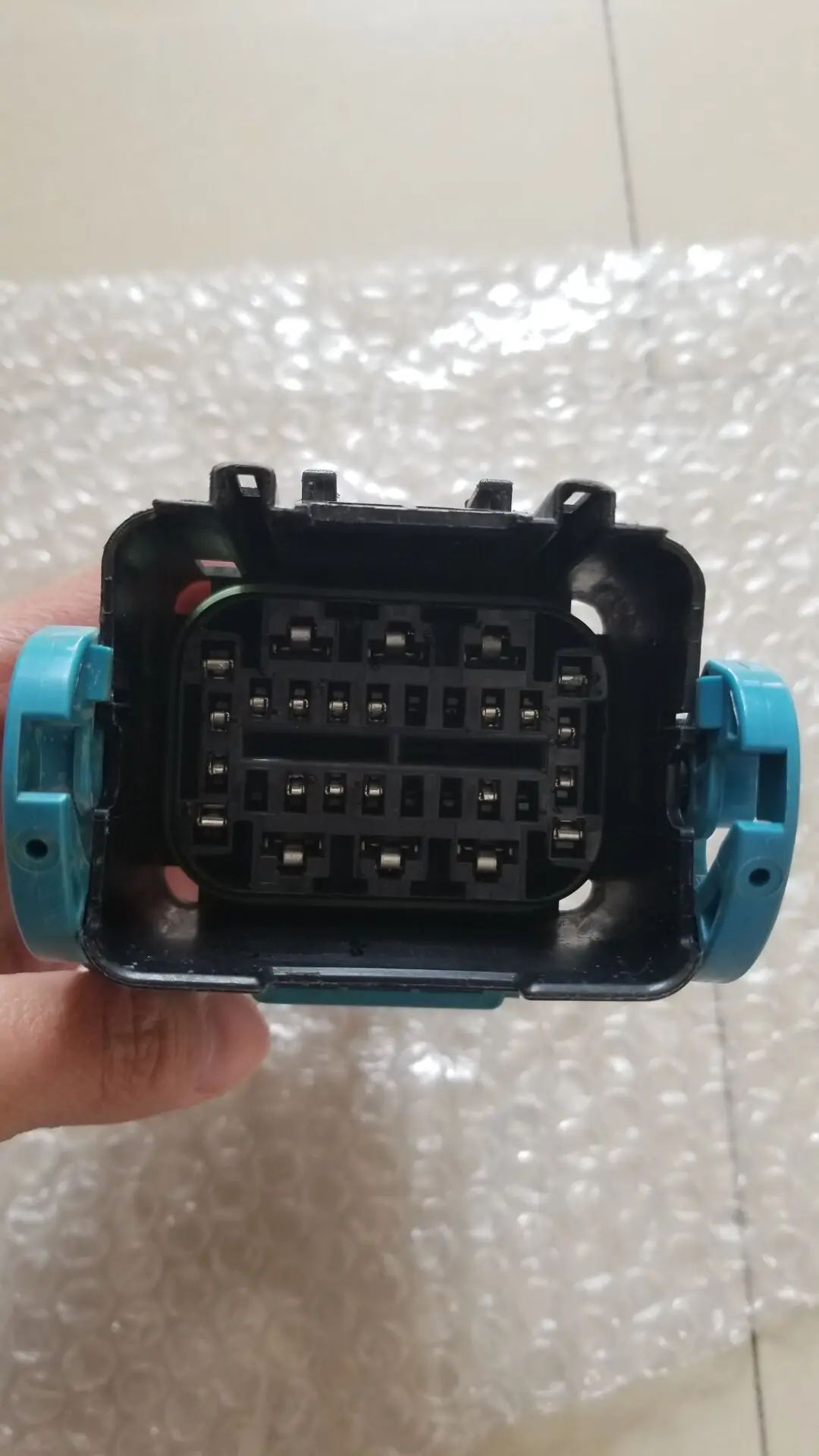 Car connector 30p for 2015 gmc sierra engine compartment harness