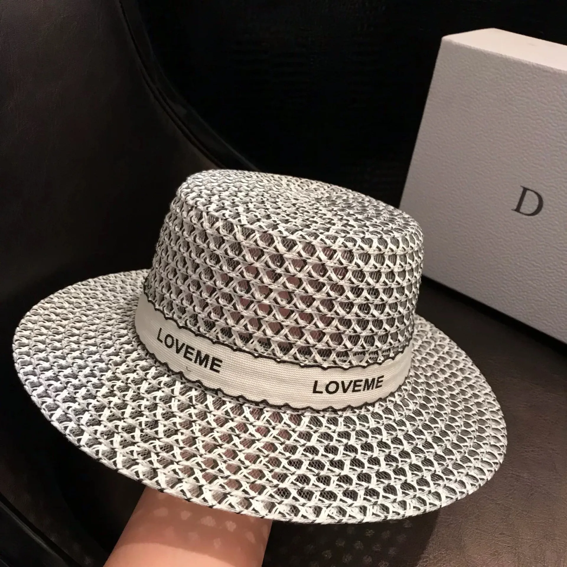 

Women's Big Brim Straw Hat Mesh Breathable Elegant Ladies Summer Sunscreen Retro Beach Vacation Sun Hat Fisherman Hat Travel