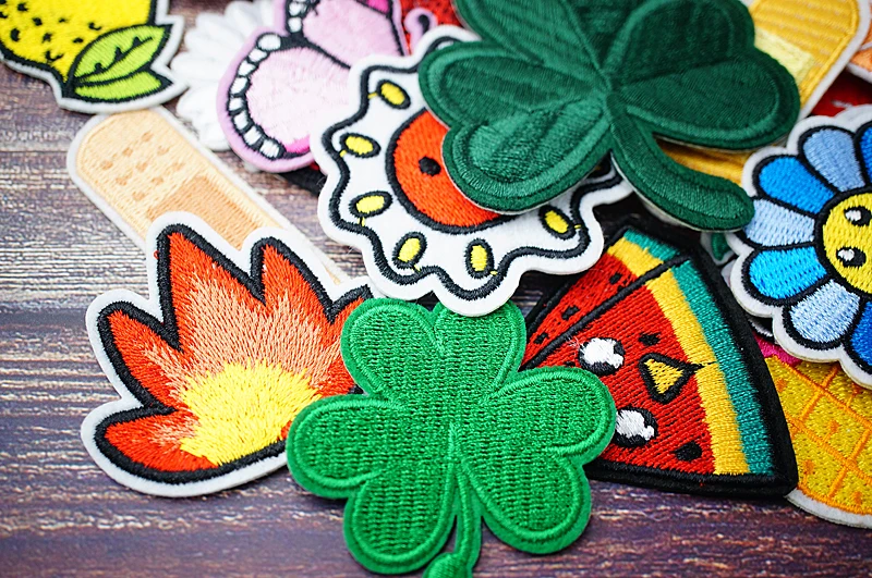 Pizza Egg Sushi Fruit  DIY Patches Embroidery For T-Shirt Iron On Appliques Clothes Jeans Stickers Badges Parche Pineapple Sun