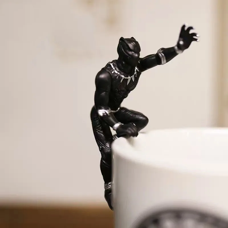 

Computer Companion Desktop Decoration Hand-made Mini-Men Animal Model