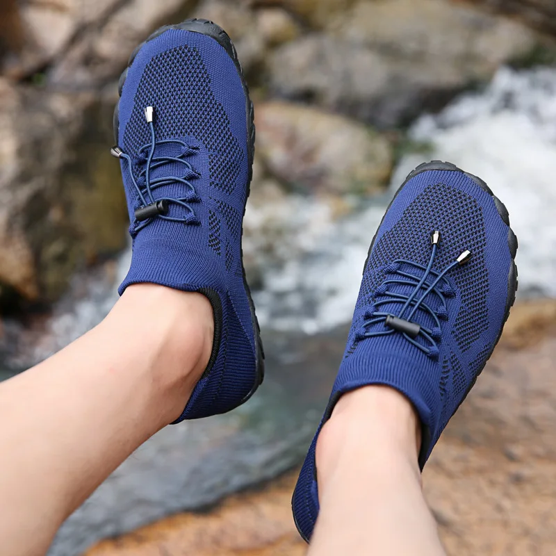 Summer New Style Men Fly Woven Running Shoes Breathable Sports Flying Woven Shoes Sports Footwear Men's 8029