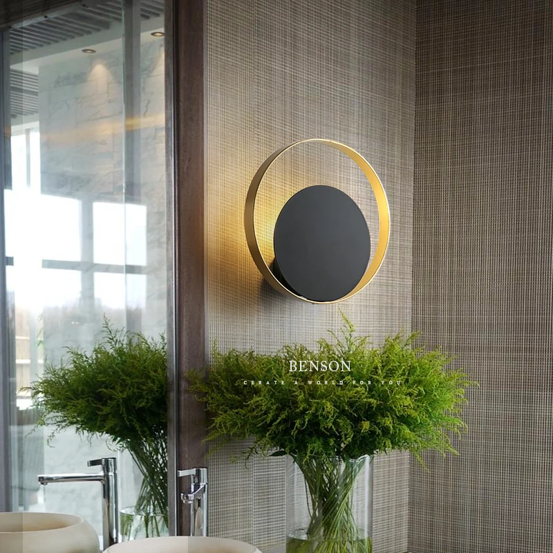 

Nordic Style Golden Simple Wall Lamp The Study Bedroom Bedside Led Creative Modern Personality Line Exhibition hall Art