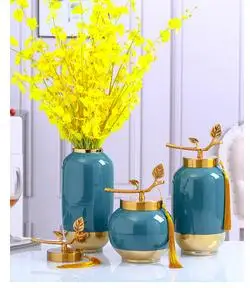 

BLUE CERAMIC VASE METAL COVER STORAGE JAR FLOWER ARRANGEMENT GLAZE PORCELAIN VASES DESK DECORATION FLOWER POT HOME DECOR MODERN