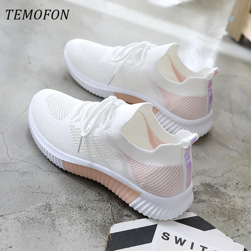 TEMOFON Модные женские кроссовки повседневная обувь на шнуровке дышащие сетчатые