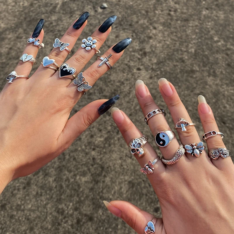 Punk Butterfly Ring Set for Women Bee Flower Mushroom Gothic Heart Black Heart Ghost Silver Color Plated Retro Finger Jewelry