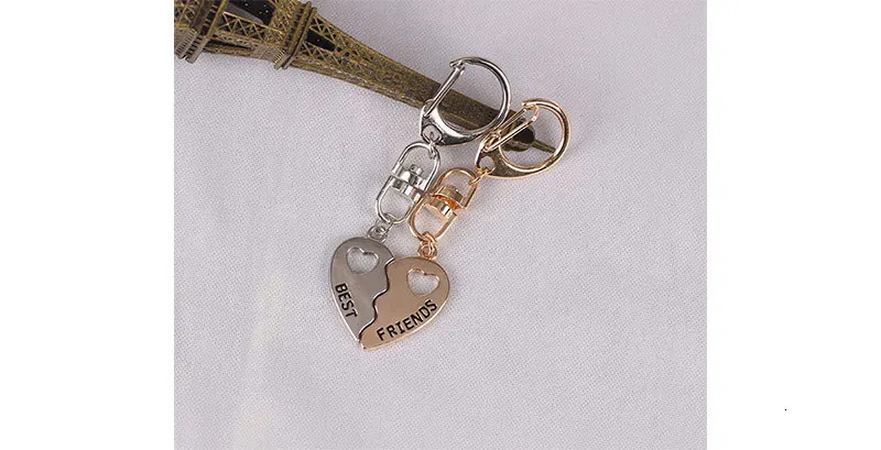 2Pcs Nette Herzförmige Spleißen Schlüsselbund Kreative Persönlichkeit Hohl Anhänger Schmuck Zubehör Party Festival Freundschaft Geschenk – Detail 4