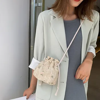 

Girls small casual straw embroidery flower lace shoulder bag women's wild summer beach drawstring bag fashion Messenger bag