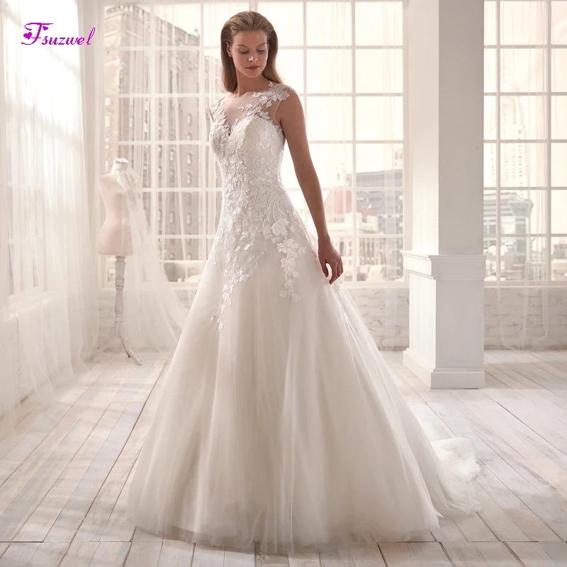 

Fsuzwel New Design Scoop Neck Button A-Line Wedding Dresses 2019 Cap Sleeve Appliques Beaded Vintage Bride Gown Vestido de Noiva