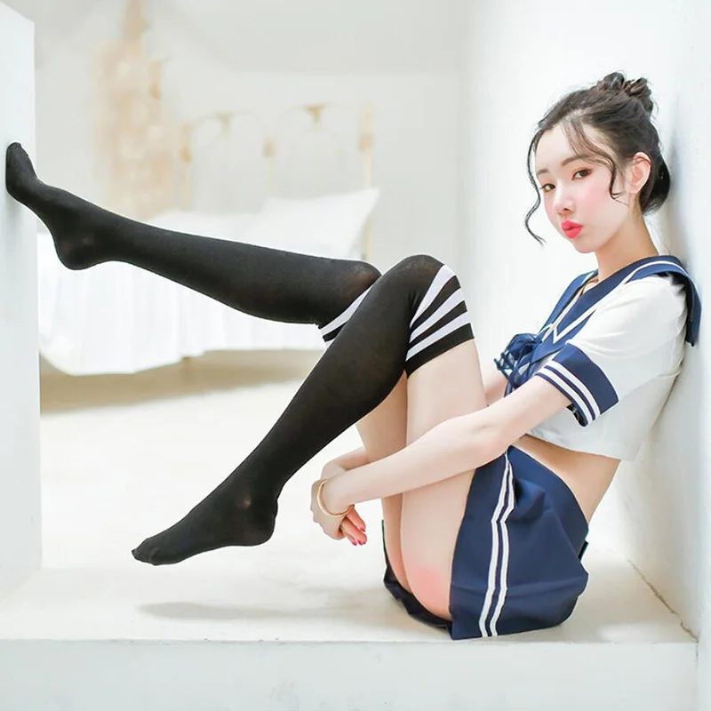 f 3