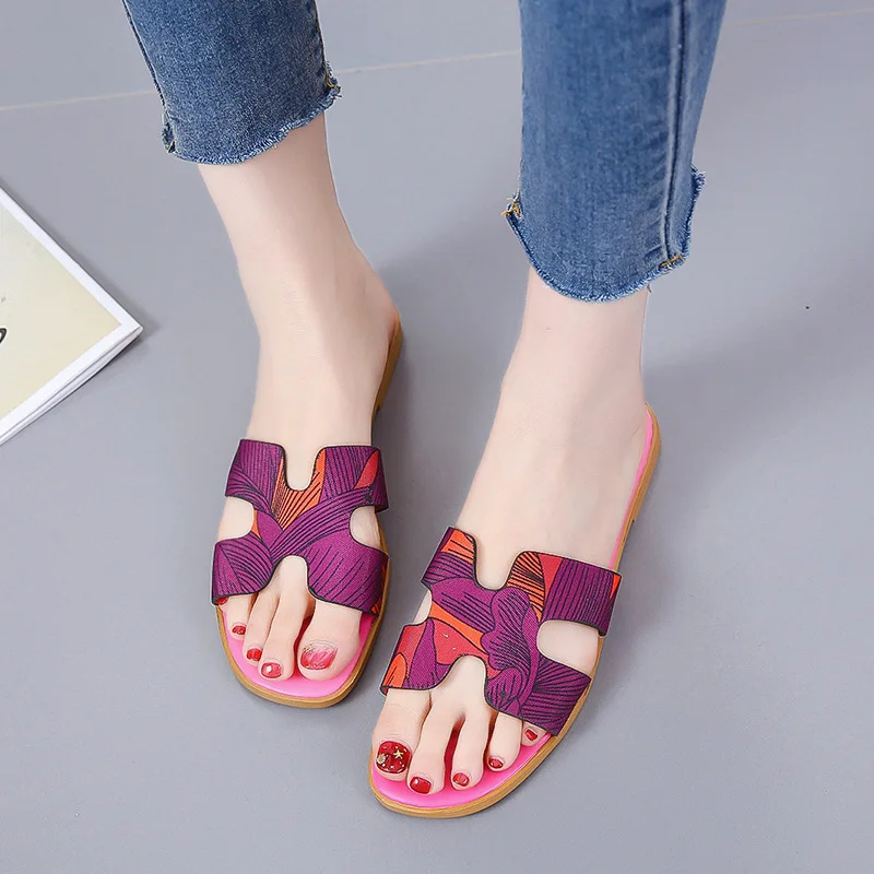 

2019 Summer New Style Flat Versitile Fashion H Type A- line Beach H Slippers Comfortable Slippers Women's INS-