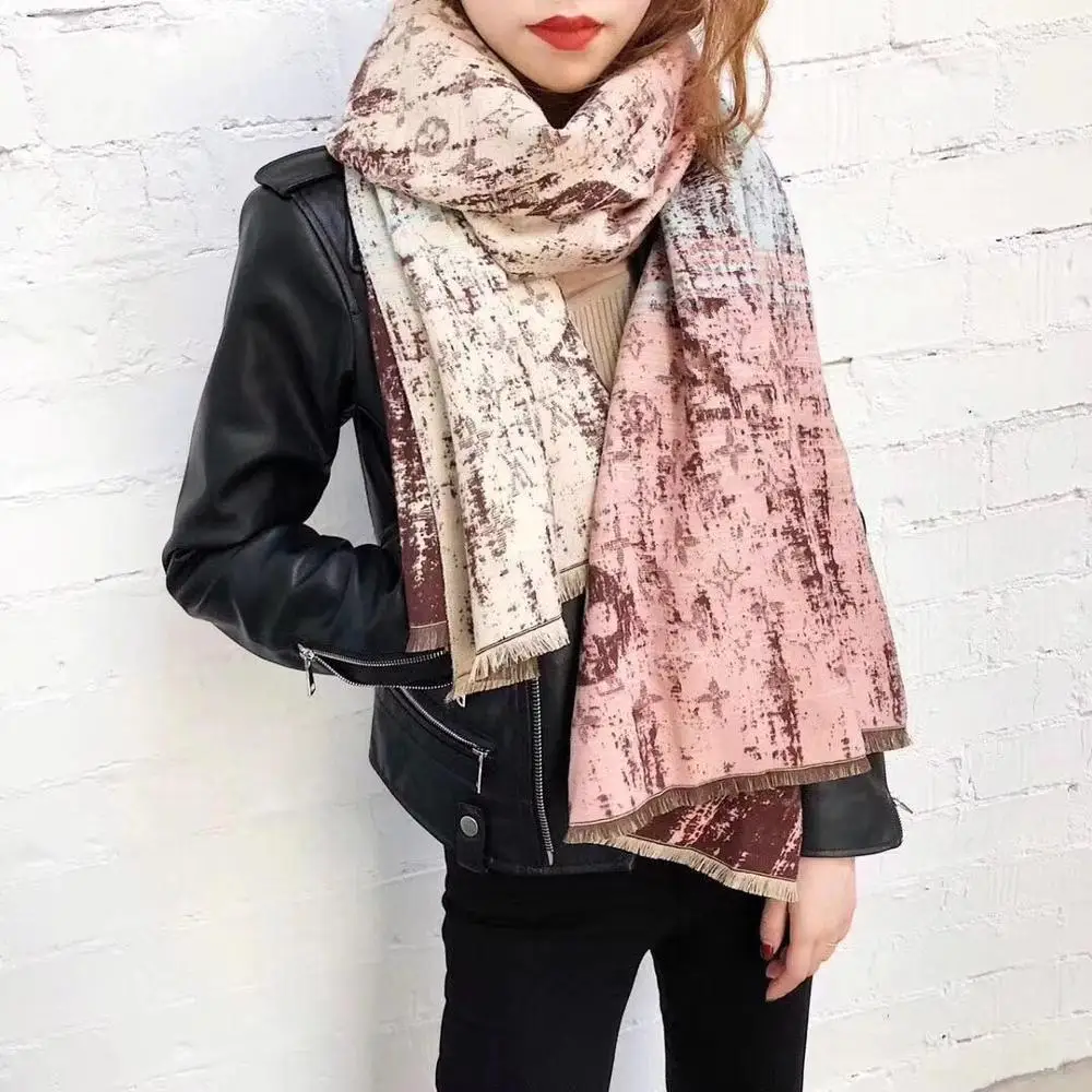 

Fall and Winter New Coloured Cashmere Jacquard Scarf Female Holiday Travel Shawl Pull Towel Scarf 68144