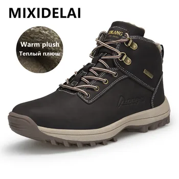 Stivali da uomo in pelle moda outdoor Scarpe comode da uomo Stivaletti impermeabili Scarpe da lavoro calde invernali in peluche corte di grandi dimensioni 39 ~ 48 1