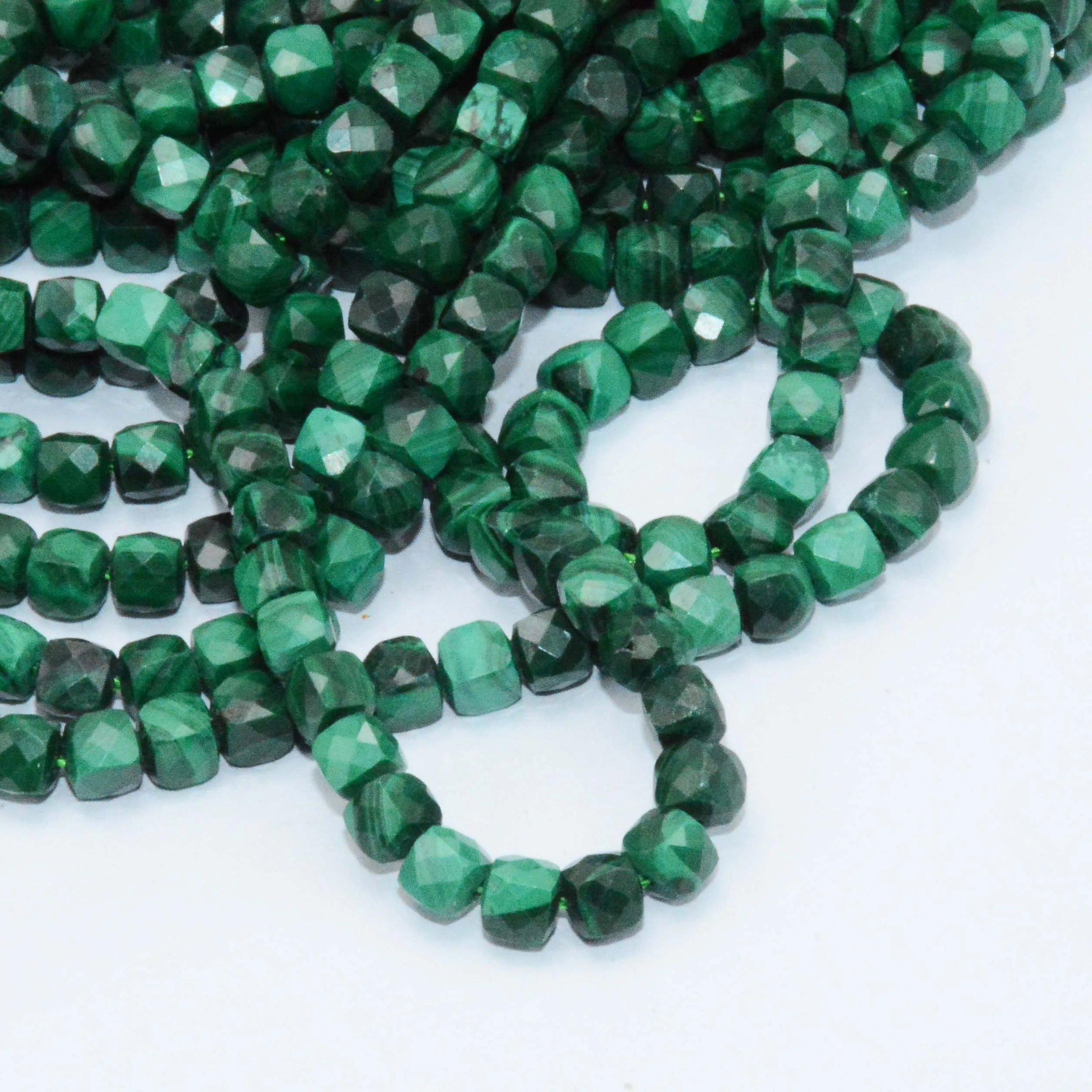 Natural Malachite Faceted Irregular Cube Bead 4mm | Украшения и аксессуары