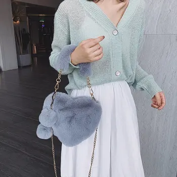 

2020 Autumn & Winter New Arrival Lint Heart Shape Women Sling Bag Personality Niche Warm Chain Bag Fashion Style Lady Handbag