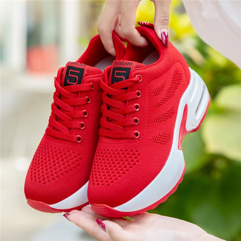 Women's walking shoes light, comfortable and breathable sneakers outdoor anti-skid wear-resistant increased walking shoes