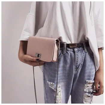

2020 new Korean version of the shoulder bag women's casual fashion messenger bag small square bag cloth pattern turn lock bag