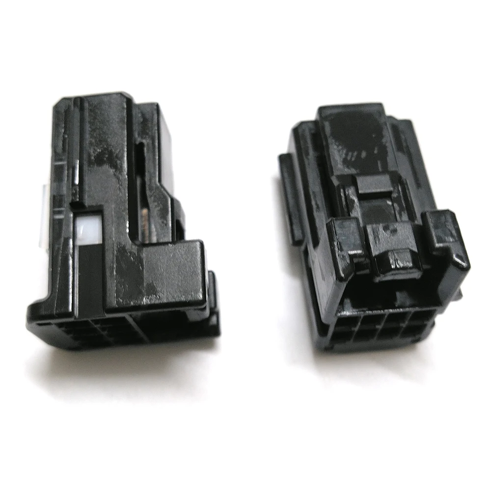1379659 1 [Автомобильный 8 Вт Штекерный корпус ASSY BLAC]|plug in remote control|automobile glueautomobile headrests |