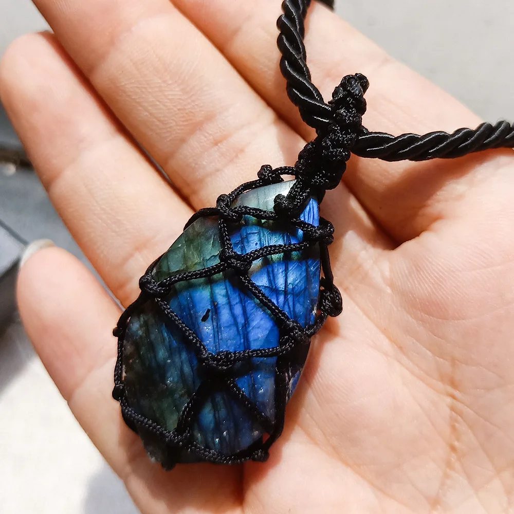 Gold wire wrapped Labradorite Pendant : r/crafts