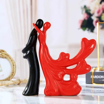 

2 Pc/Set Passionate Lover Embrace Couple Figurine Lady Man Statue Wedding Gift Wine Cabinet Living Room Home Decoration