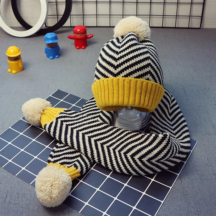 July baby Новый мягкий и удобный теплый костюм с шапкой для маленьких детей шерстяная