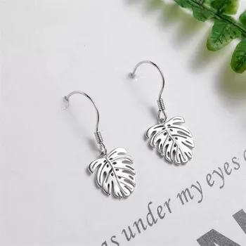 

New Personality Banana Leaf 925 Sterling Silver Jewelry Ear Hook Temperament Swwet Leaf Not Allergic Earrings SE445