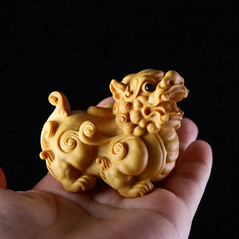 

1pc 5CM Chinese Mythical Wild Animal Pixiu Lucky Myth Animal Boxwood Carving Solid Wood Carving Craft Gift Collections