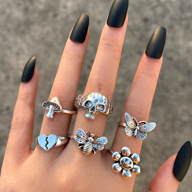 Gothic Heart Ring Set for Women Flame Pentagram Vintage Spades Ace Silver Plated Retro Charm Billiards Finger Jewelry
