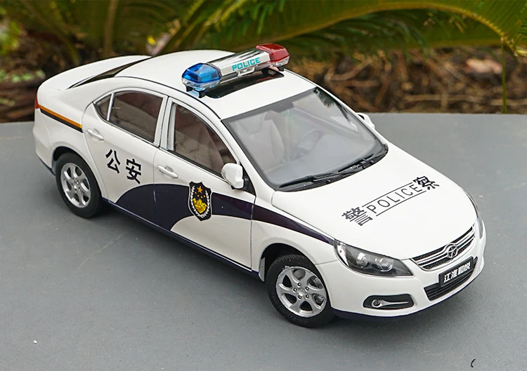 Оригинальные заводские литые под давлением 1/18 JAC JIANGHUAI HEYUE классические модели