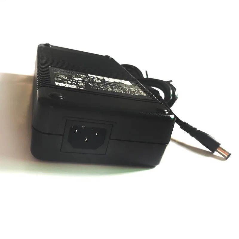 b5418916d9a4da23ba26c98d0feef51