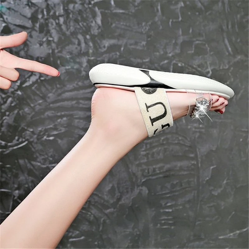 ENPLEI брендовые дизайнерские роскошные письма стразы женские туфли без задника на низком каблуке; женские вьетнамки; модные женские туфли тапочки Размер 35–40