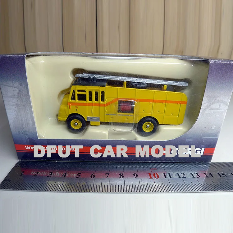 1: 76 игрушечных автомобилей из сплава, британский пожарный двигатель, модель детских игрушечных автомобилей, авторизованный детский игрушечный автомобиль