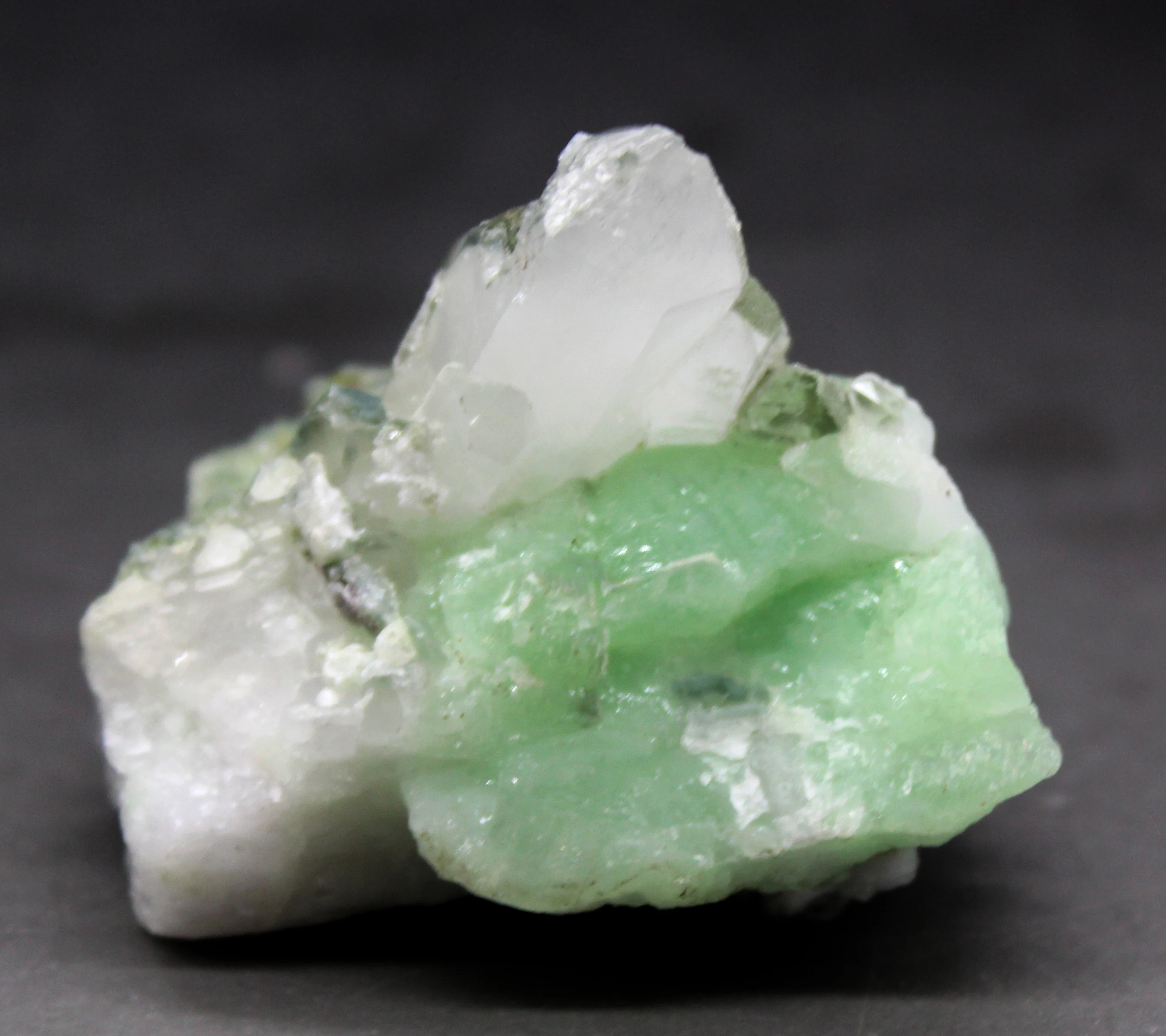 

85g Natural Green Prehnite and crystal symbiotic Mineral Specimen Stone and Crystal Quartz Healing Crystal from China